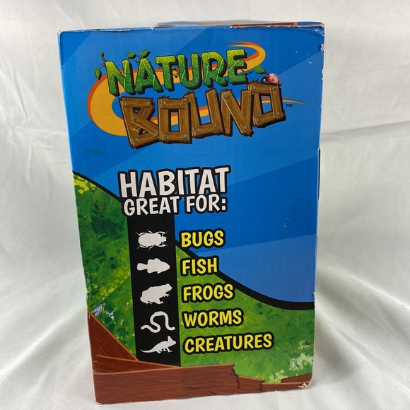 Nature Bound Bug Catcher Critter Barn Habitat with light kit Insects Spring Toy - Picture 3 of 8